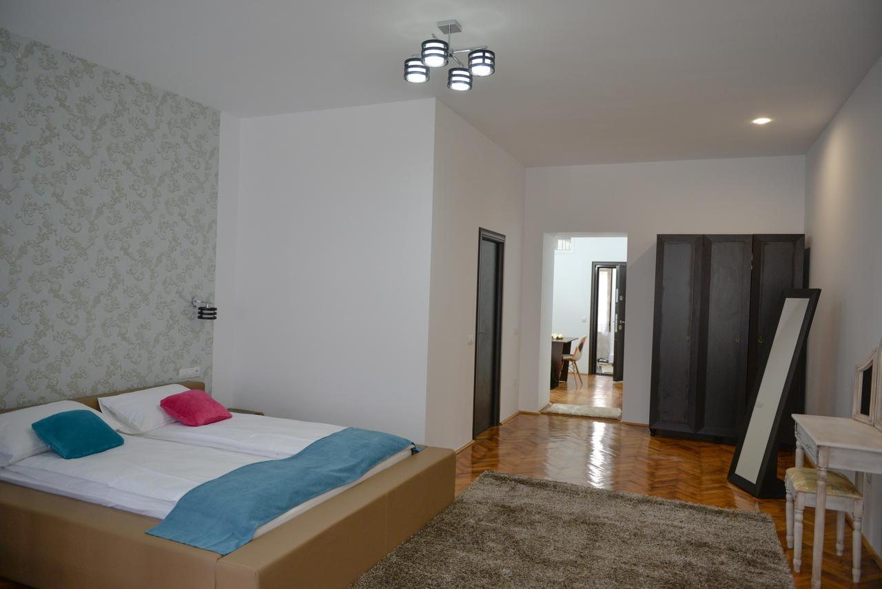 Central Studios Сибиу Экстерьер фото